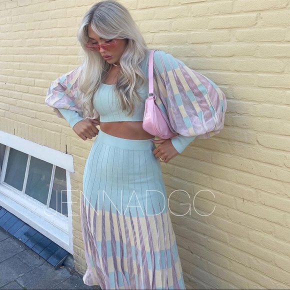 NWT Zara pleated knit skirt - Picture 4 of 14